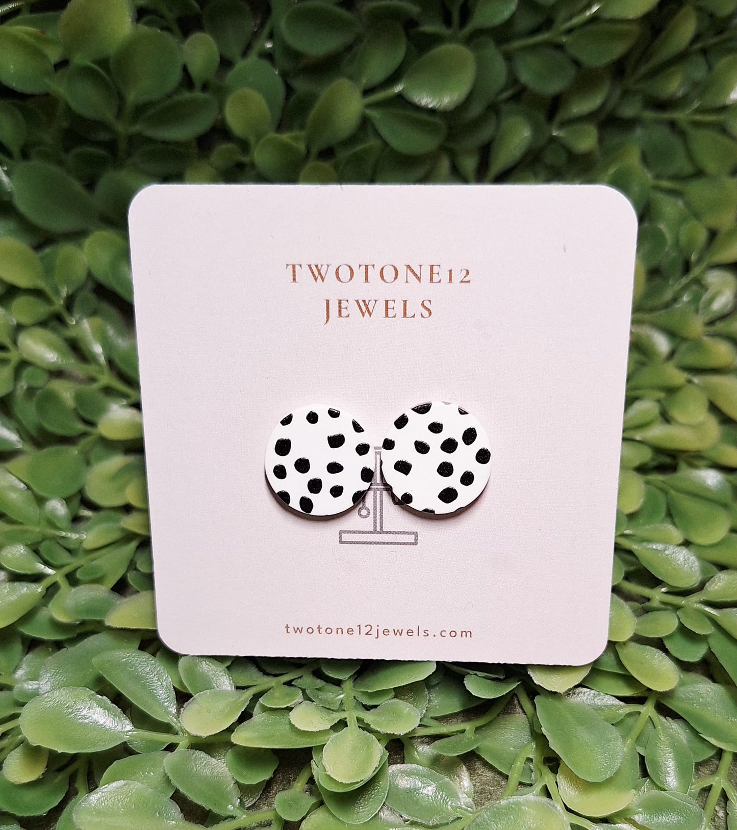 Minimalist Round Acrylic Stud Earrings