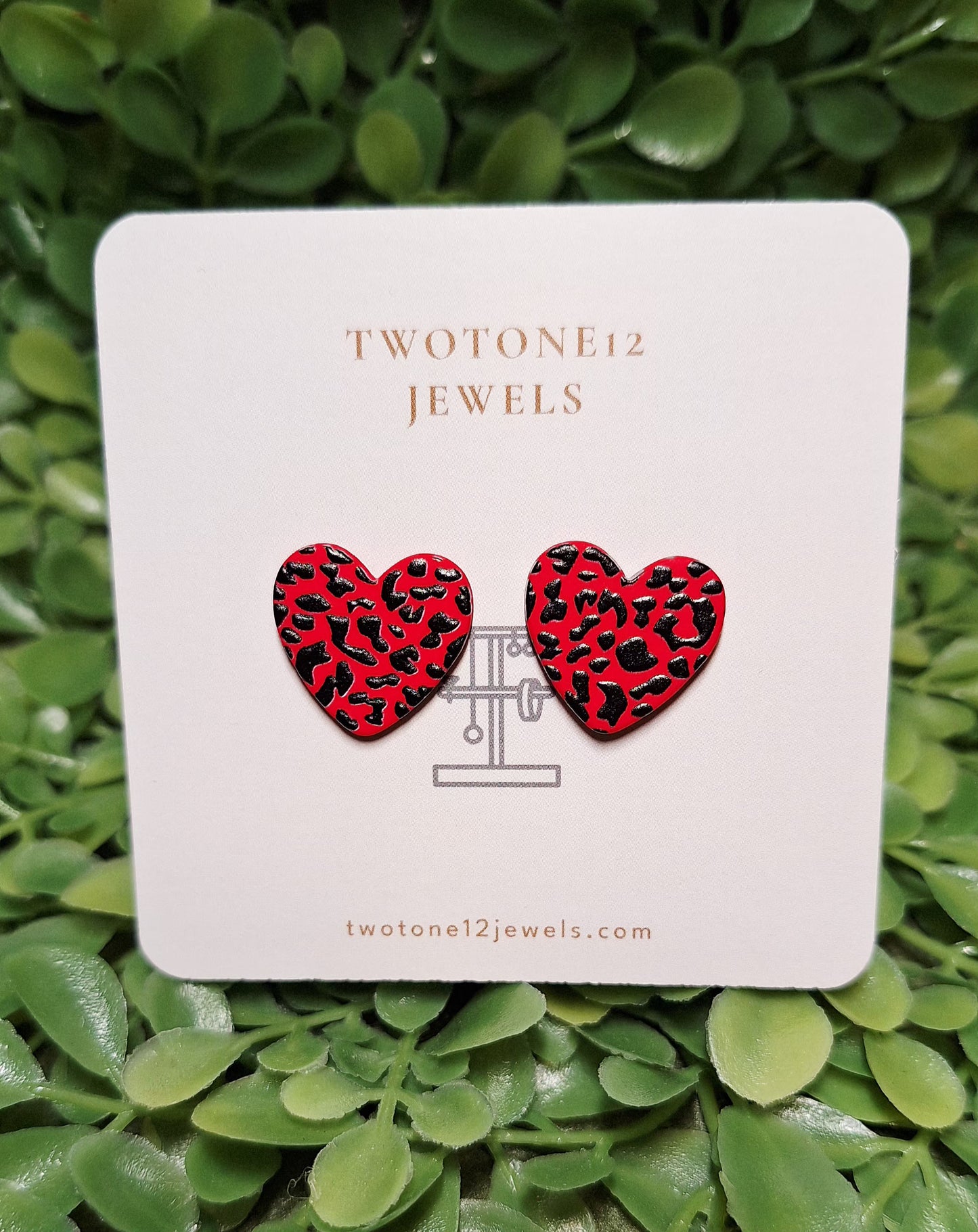 Dainty Heart Acrylic Stud Earrings
