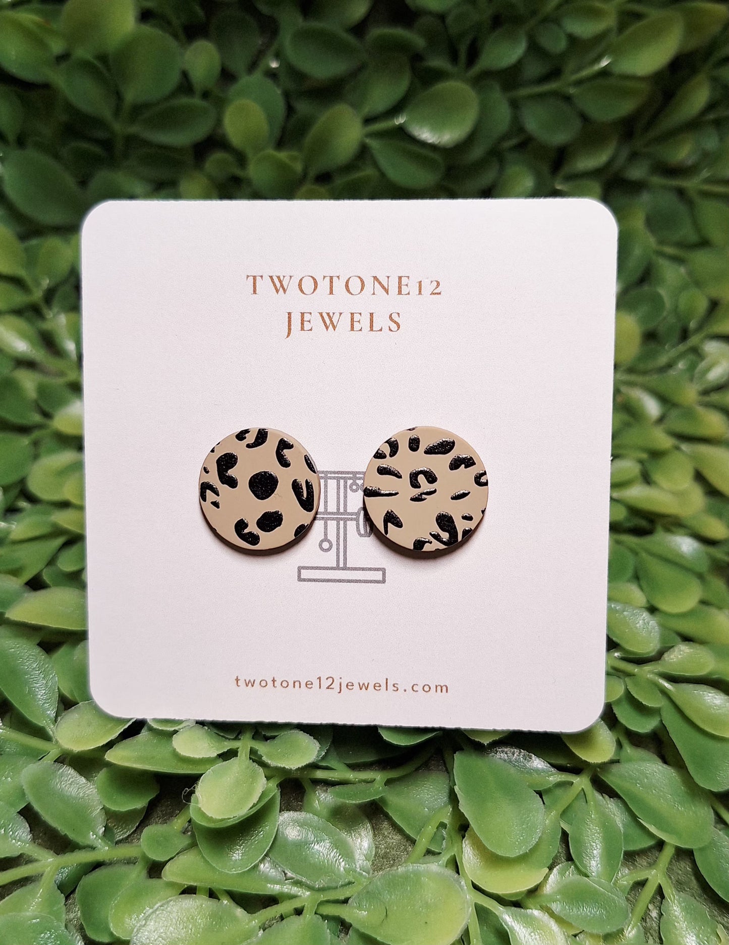 Minimalist Round Acrylic Stud Earrings