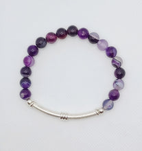 Load image into Gallery viewer, Purple 8mm Agate Gemstones with Silver Plated Focal Bar Stretch Bracelet.
